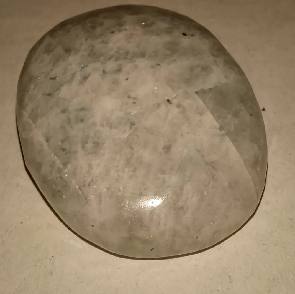 Moonstone worry stone. - Picture 4 of 5